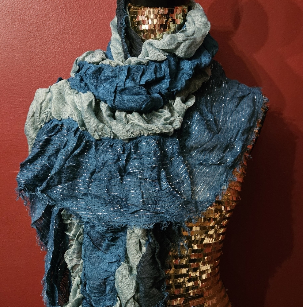 Blue Ruffled Scarf - Picture 4 of 6